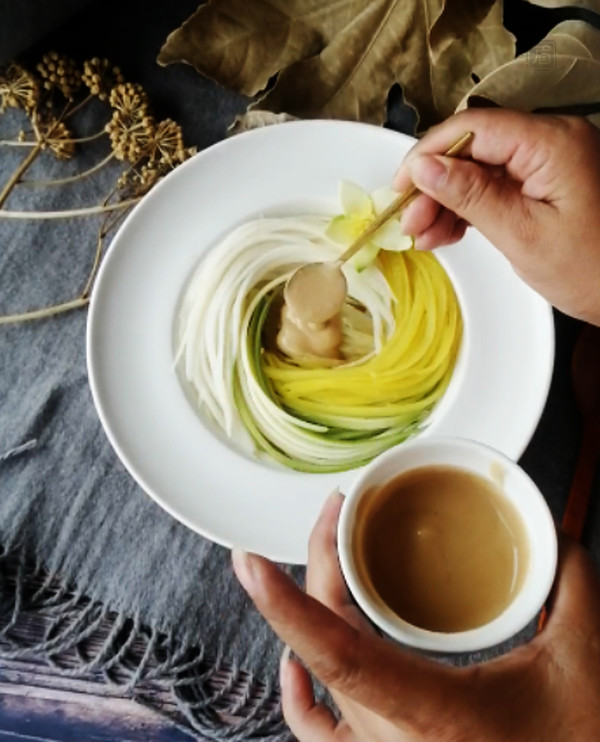 沒有一顆面粉的三絲拌“面”的做法-其它口味拌菜譜