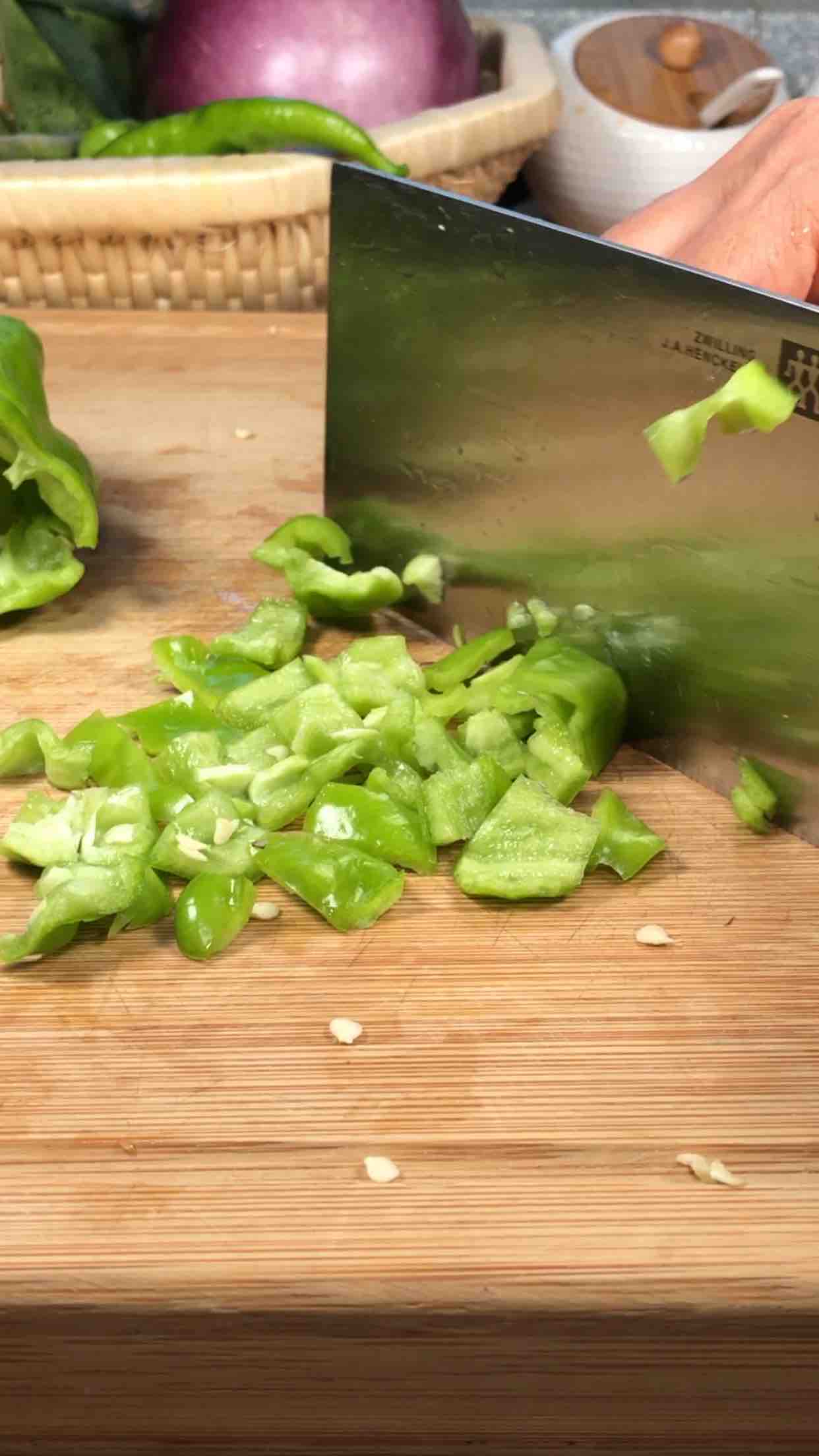 茄子新吃法的做法-家常味炒菜譜