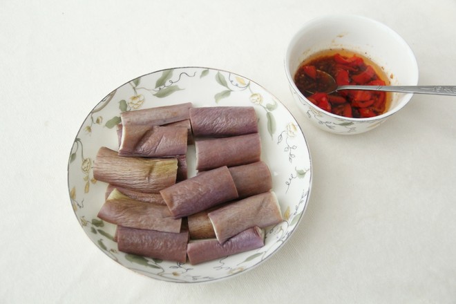 蘸汁蒸茄子，茄子的家常吃法的做法-咸鮮味蒸菜譜