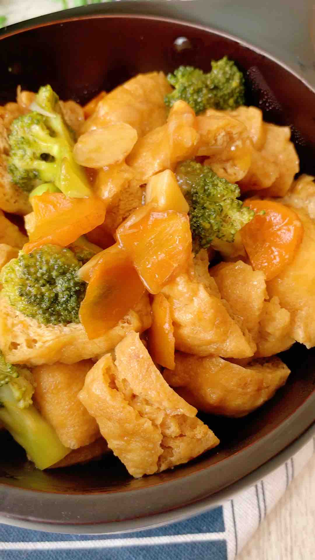 紅燒豆腐泡的做法-咸鮮味燒菜譜