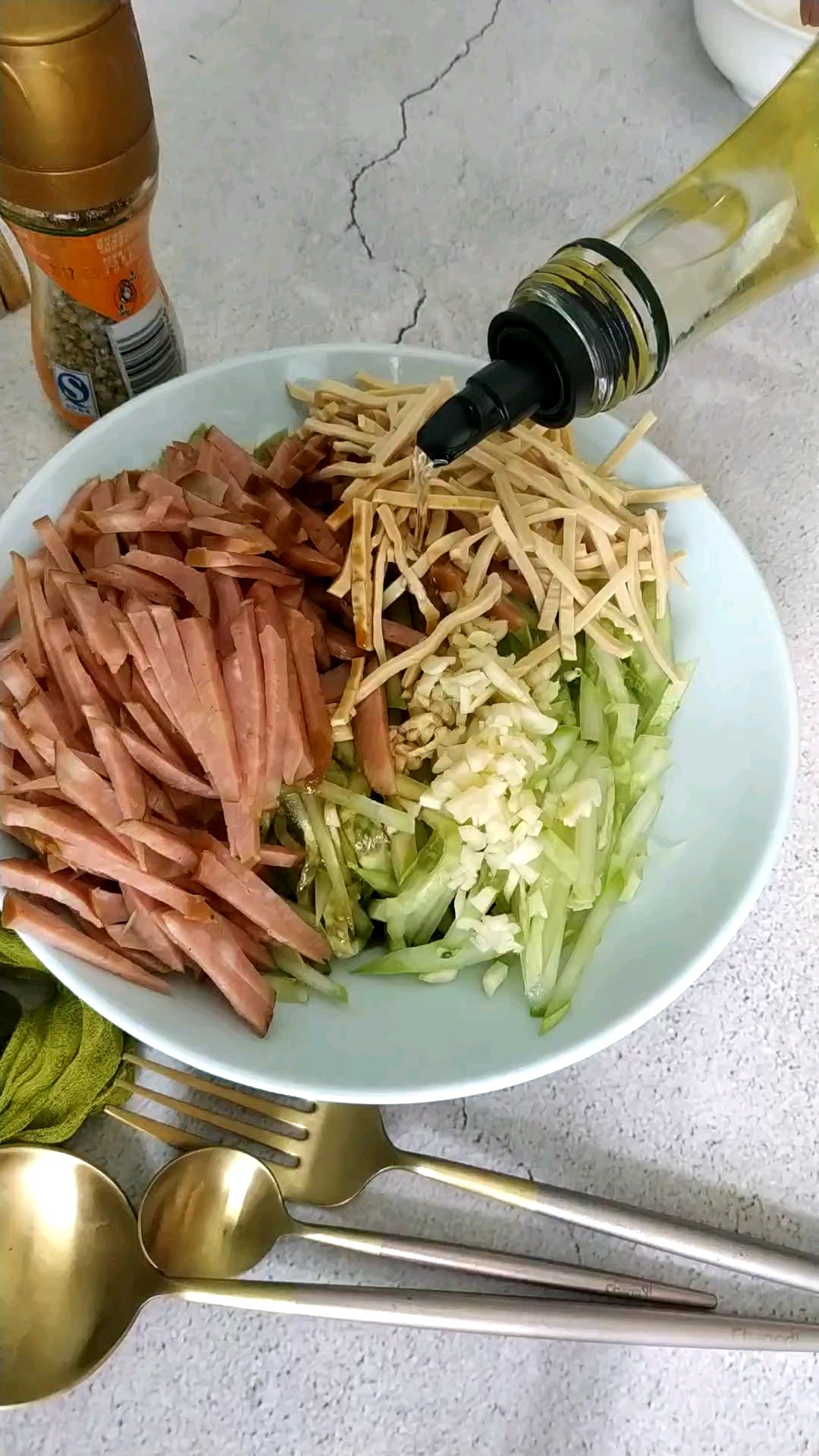 夏日爽口解暑涼菜的做法-家常味拌菜譜