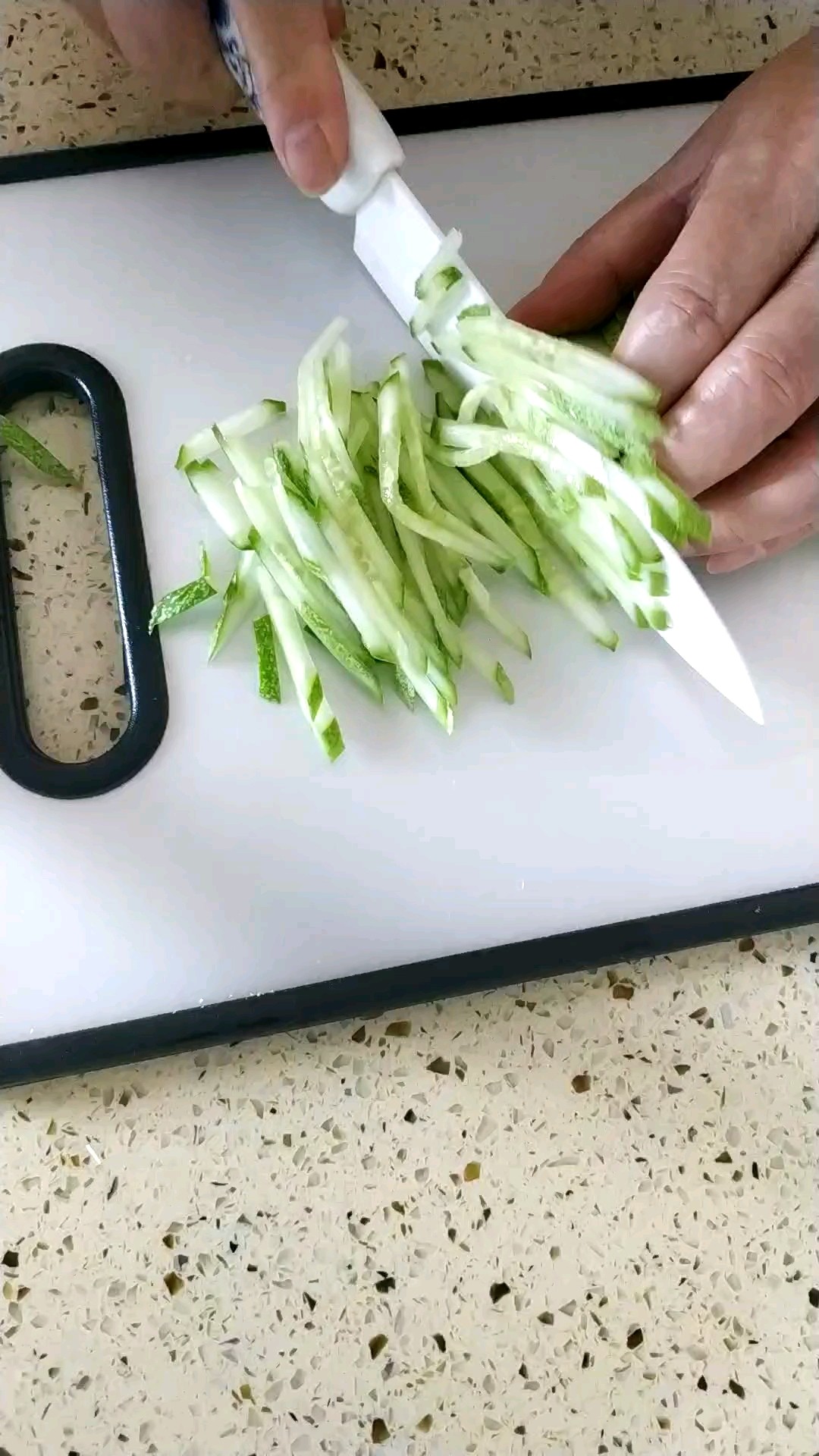 夏日爽口解暑涼菜的做法-家常味拌菜譜