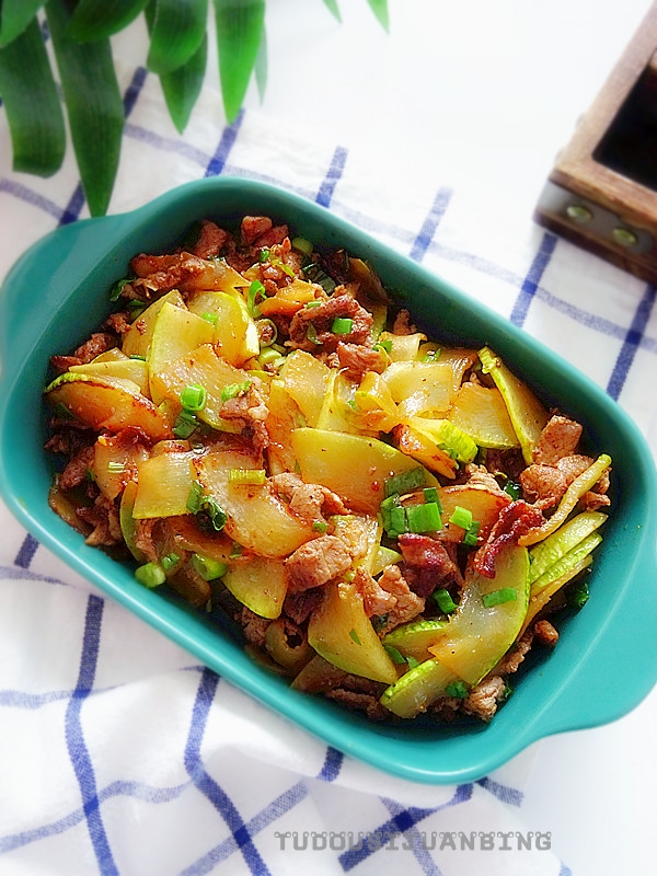 角瓜炒肉的做法-咸鮮味炒菜譜