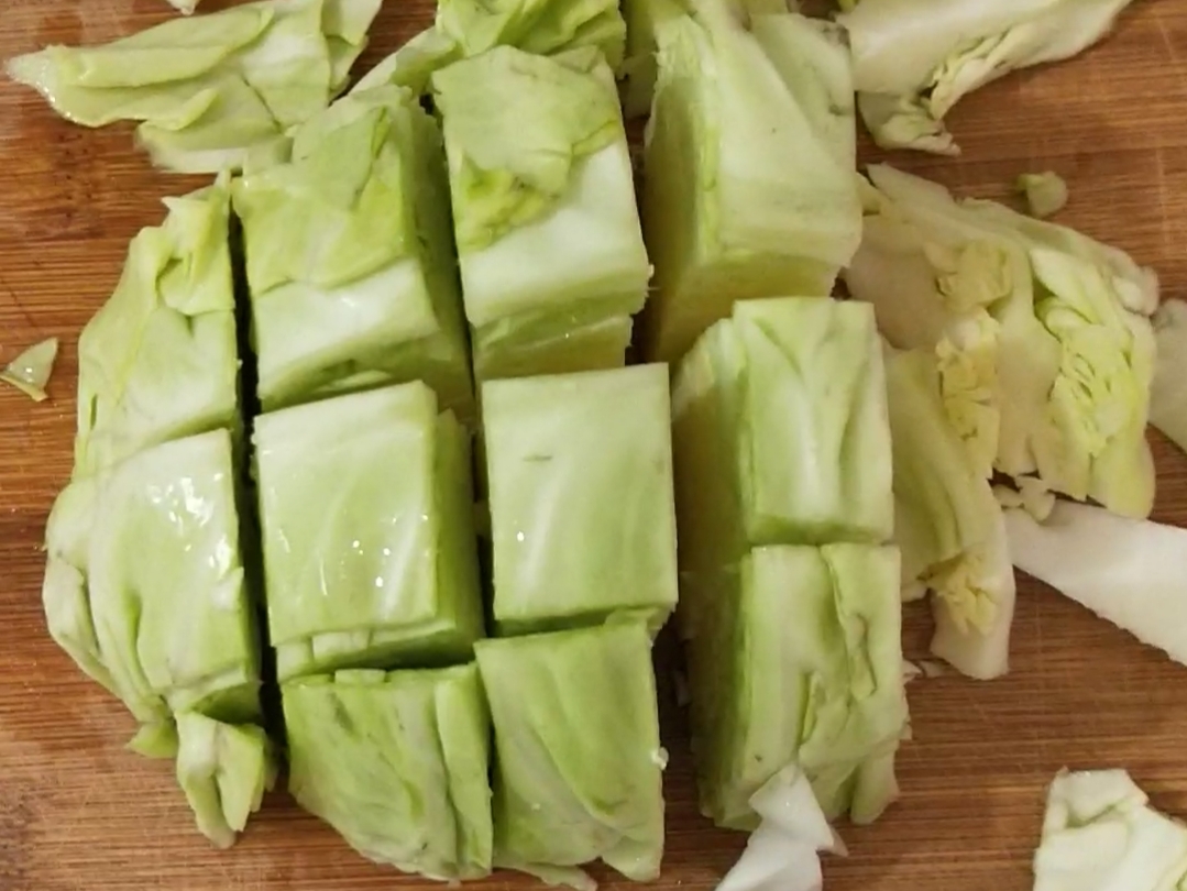 酸辣包菜的做法-酸辣味炒菜譜