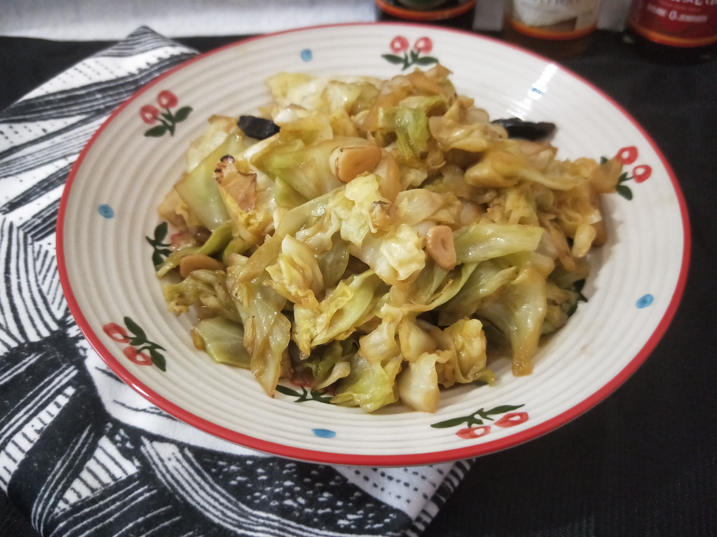 酸辣包菜的做法-酸辣味炒菜譜