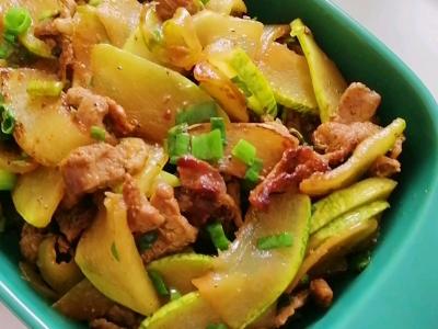 角瓜炒肉的做法-咸鮮味炒菜譜