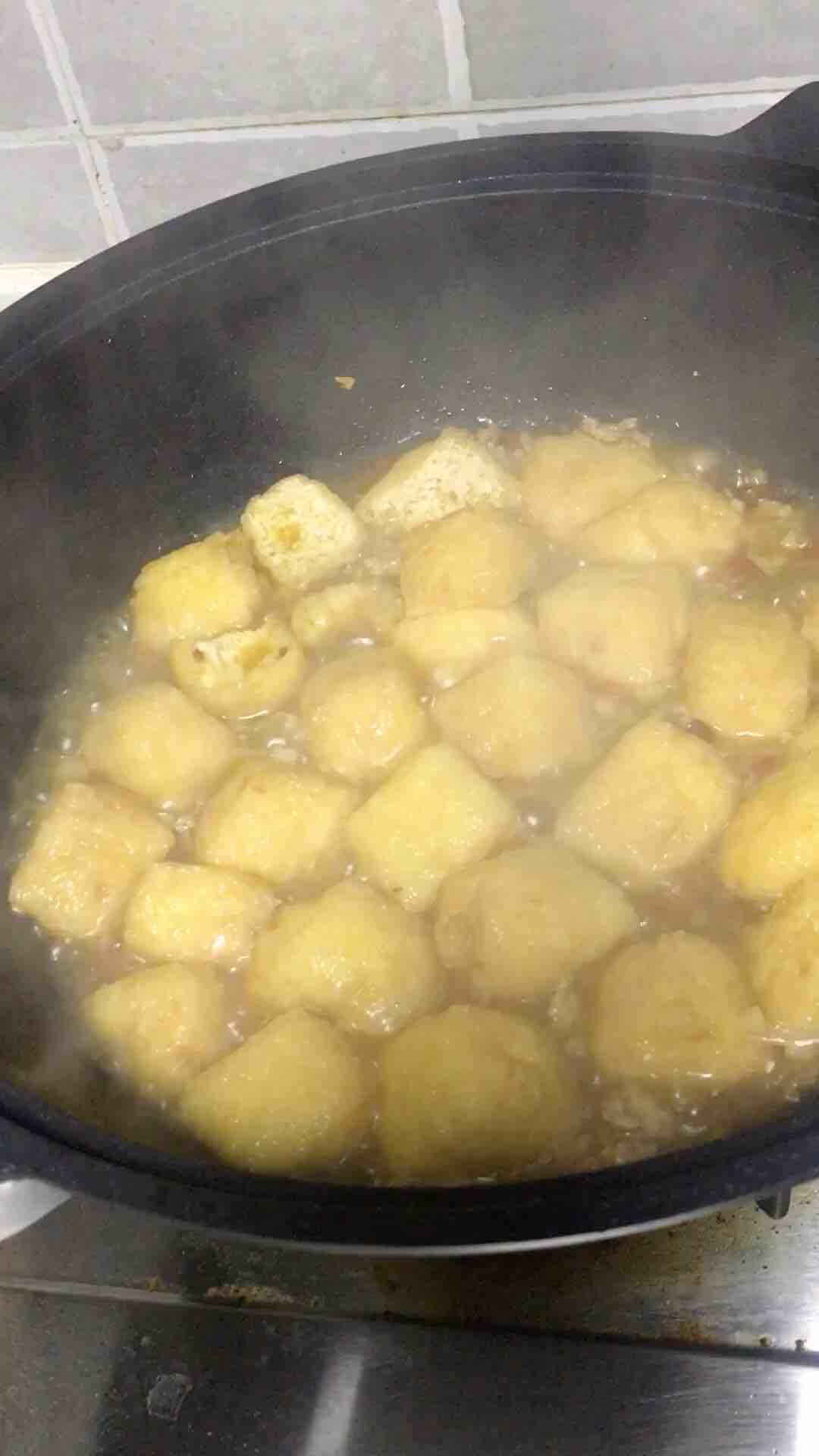 紅燒豆腐泡的做法-家常味燒菜譜