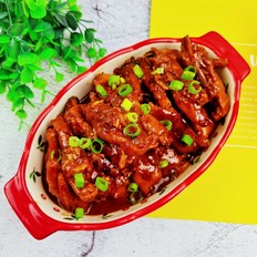 我是半滴雨，#來(lái)自內(nèi)蒙古#，參賽作品為腐乳鳳爪，好吃到吮指的做法-咸鮮味燜菜譜