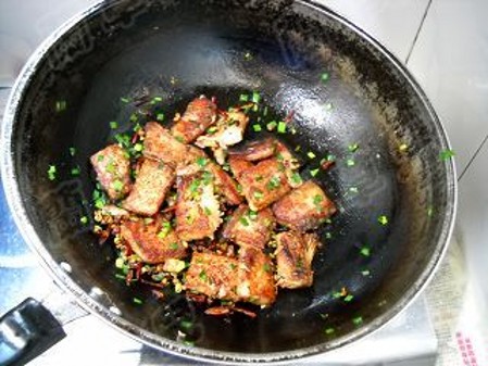 麻辣干煸魚的做法-麻辣味干煸菜譜
