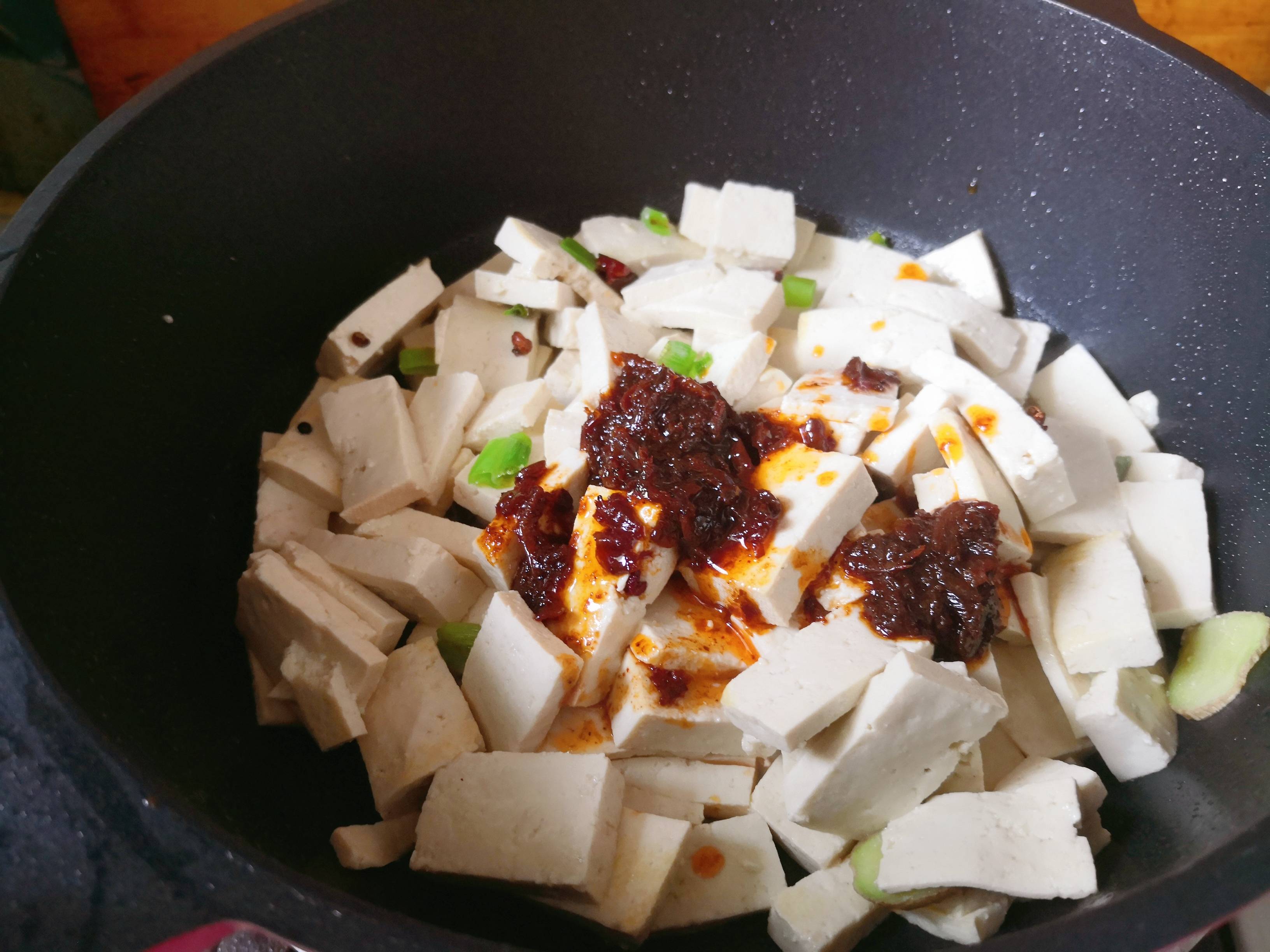 蝦蓉豆腐的做法-香辣味燉菜譜