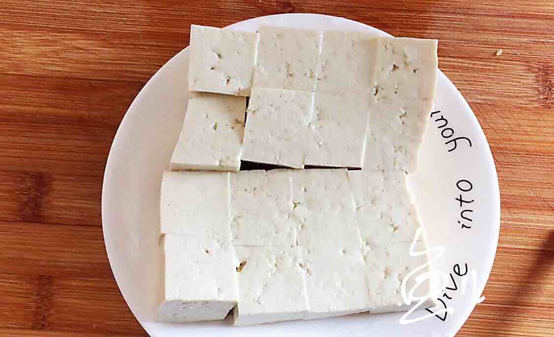 青椒炒豆腐的做法-咸鮮味炒菜譜