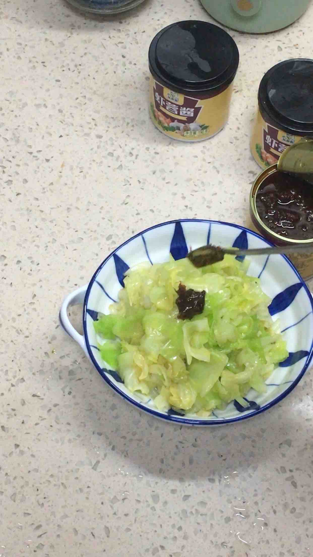 蝦蓉醬拌圓白菜的做法-咸鮮味拌菜譜