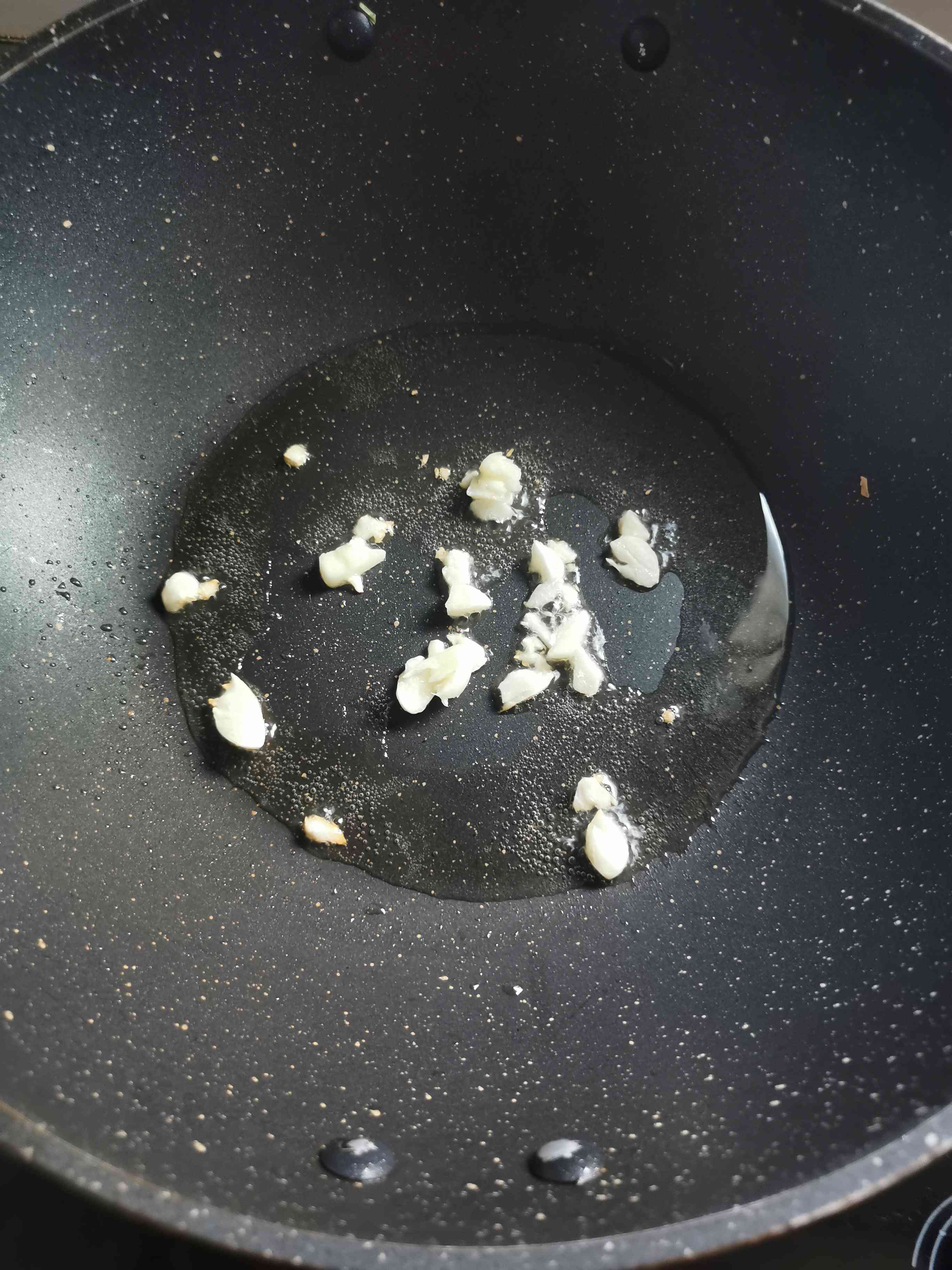 蒜炒菜心的做法-家常味炒菜譜