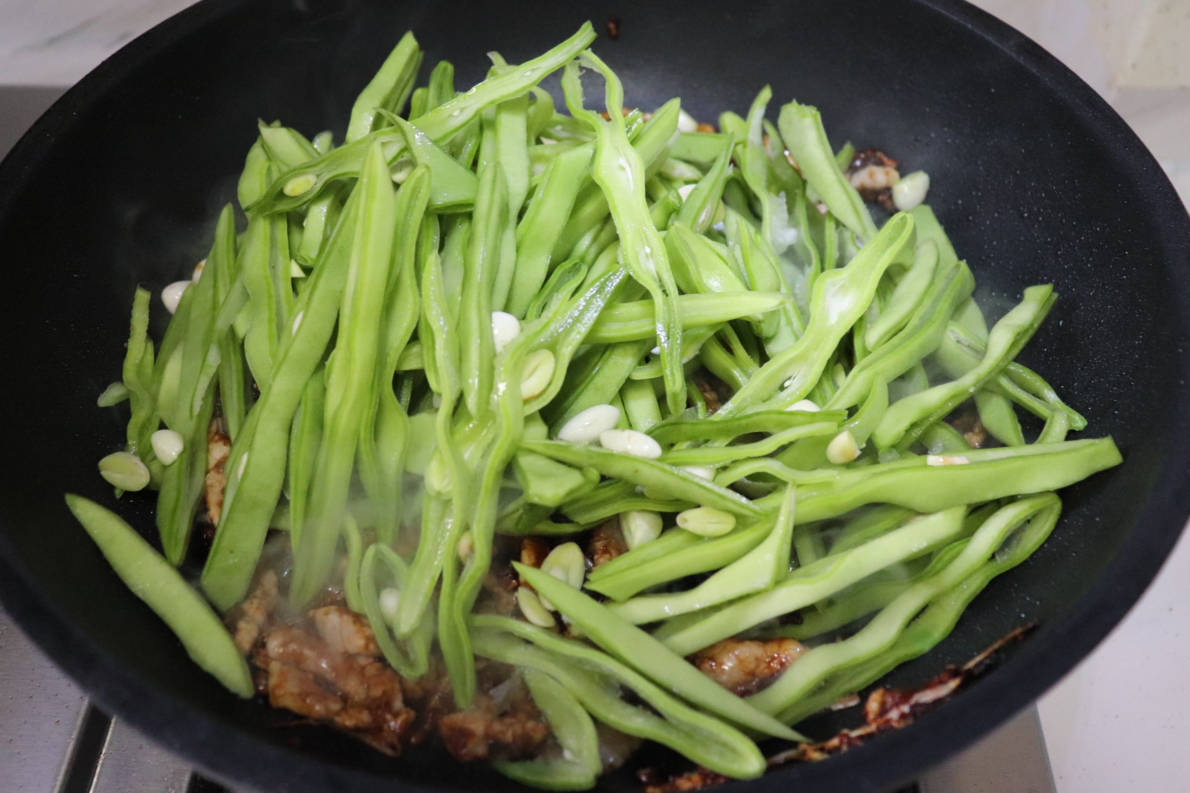 醬香豆角絲的做法-醬香味炒菜譜