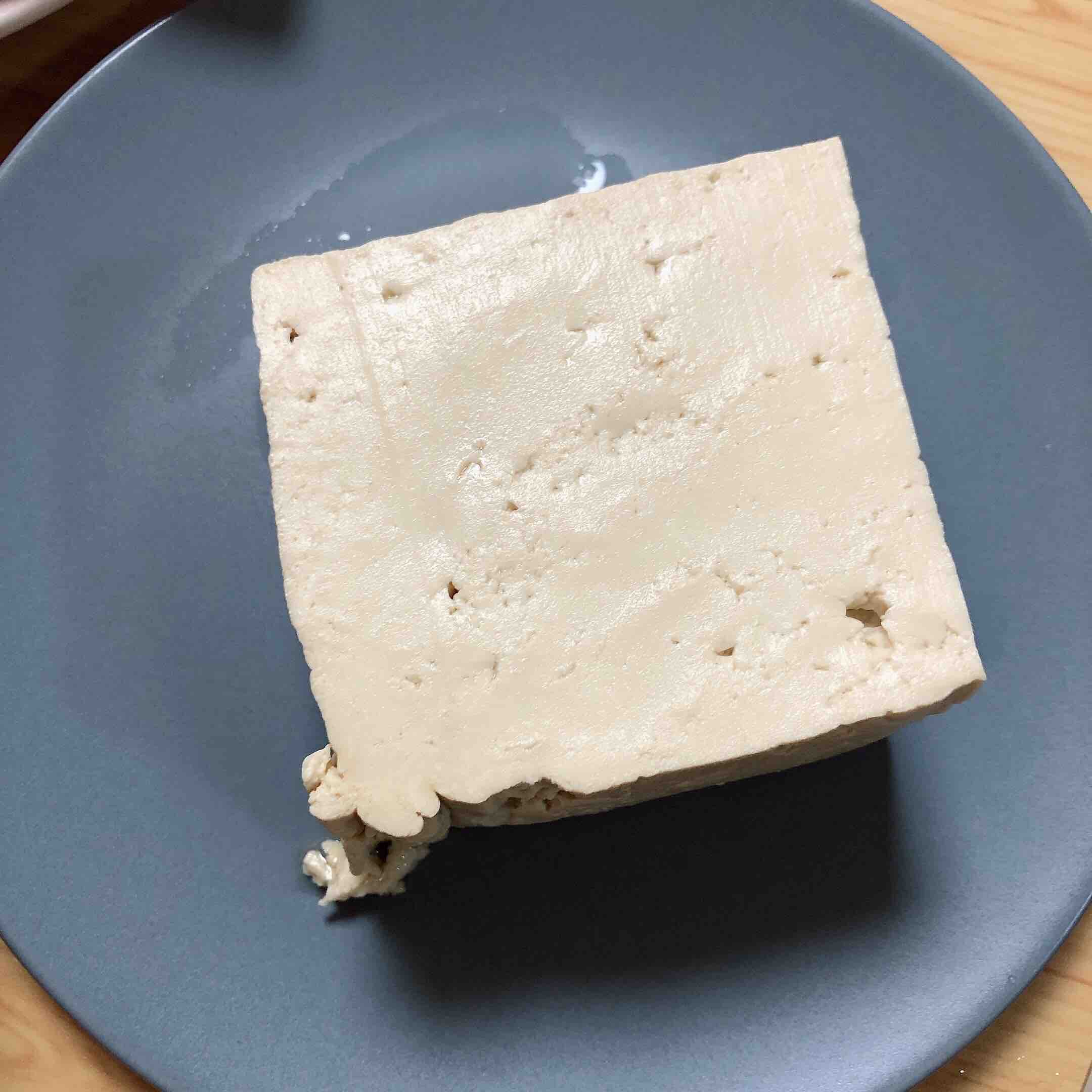 胡蘿卜肉丸子的做法-咸鮮味炸菜譜