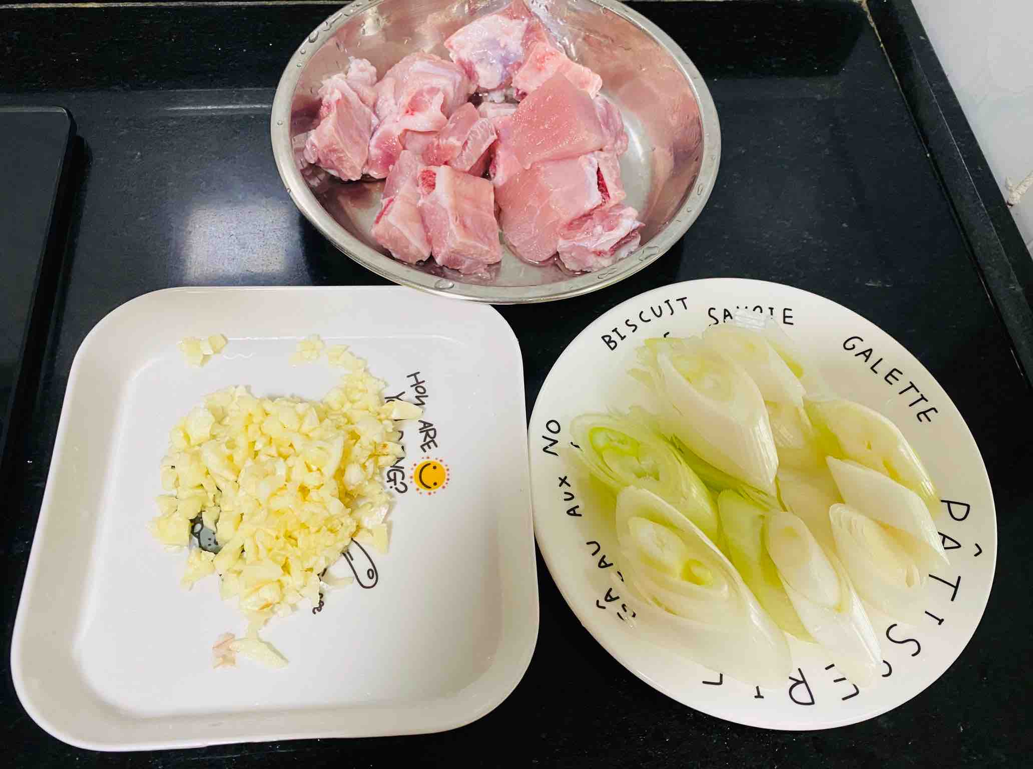 醬燜排骨，貼秋膘的做法-家常味煮菜譜