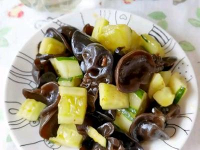 蝦蓉醬拌黃瓜木耳的做法-咸鮮味拌菜譜