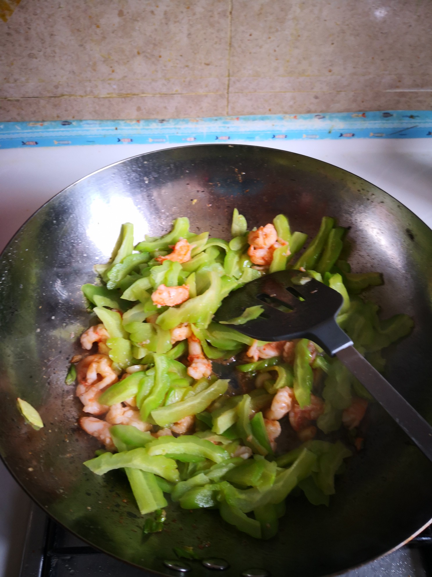 苦瓜炒蝦仁的做法-家常味炒菜譜