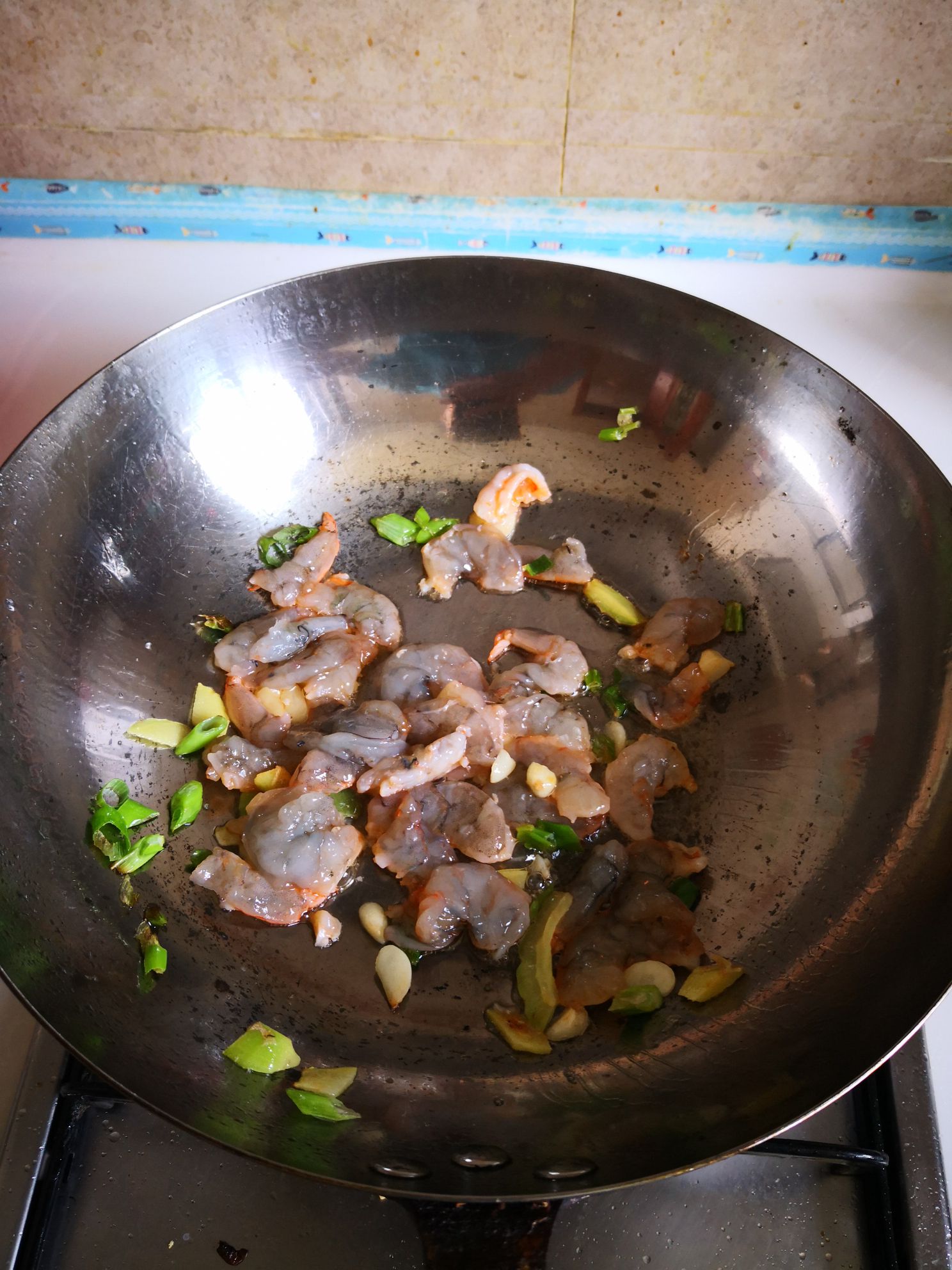 苦瓜炒蝦仁的做法-家常味炒菜譜