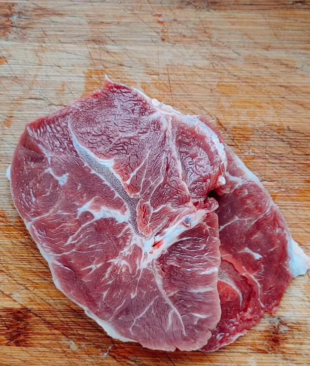 芒果牛肉粒的做法-家常味炒菜譜