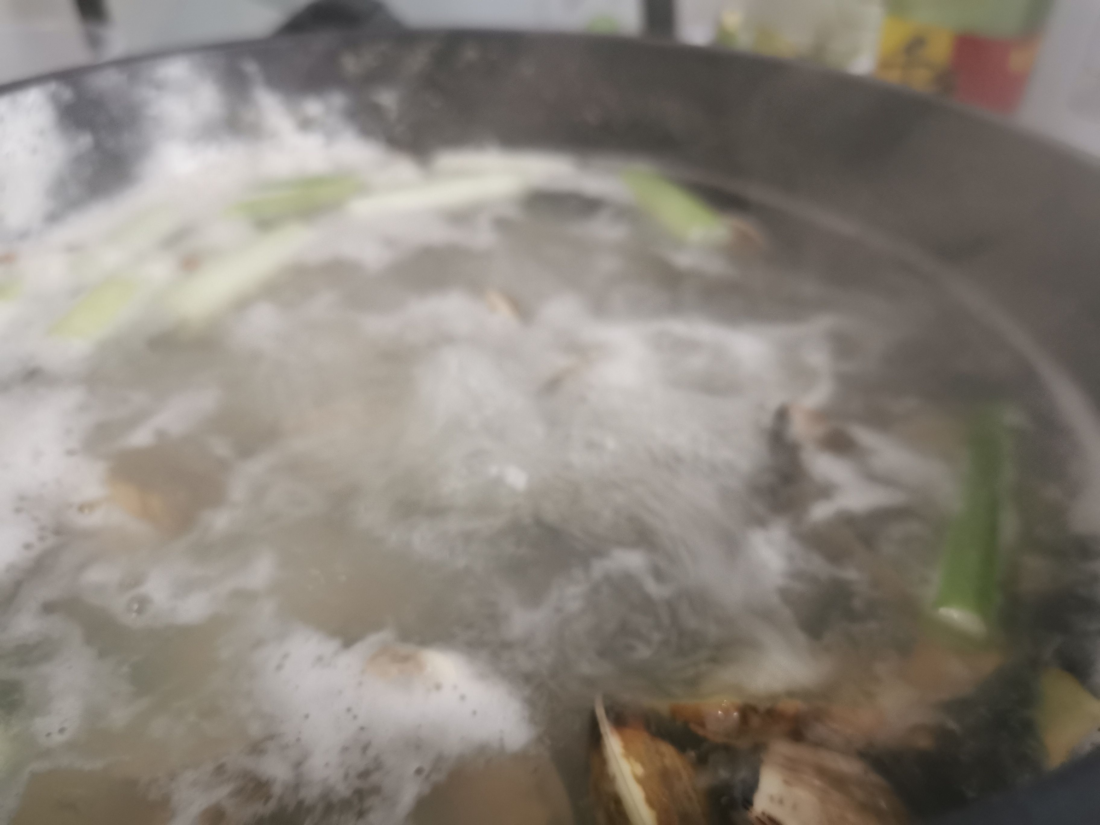 涼拌花蛤的做法-香辣味拌菜譜