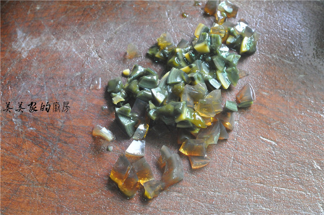 內脂豆腐蒸皮蛋的做法-家常味蒸菜譜
