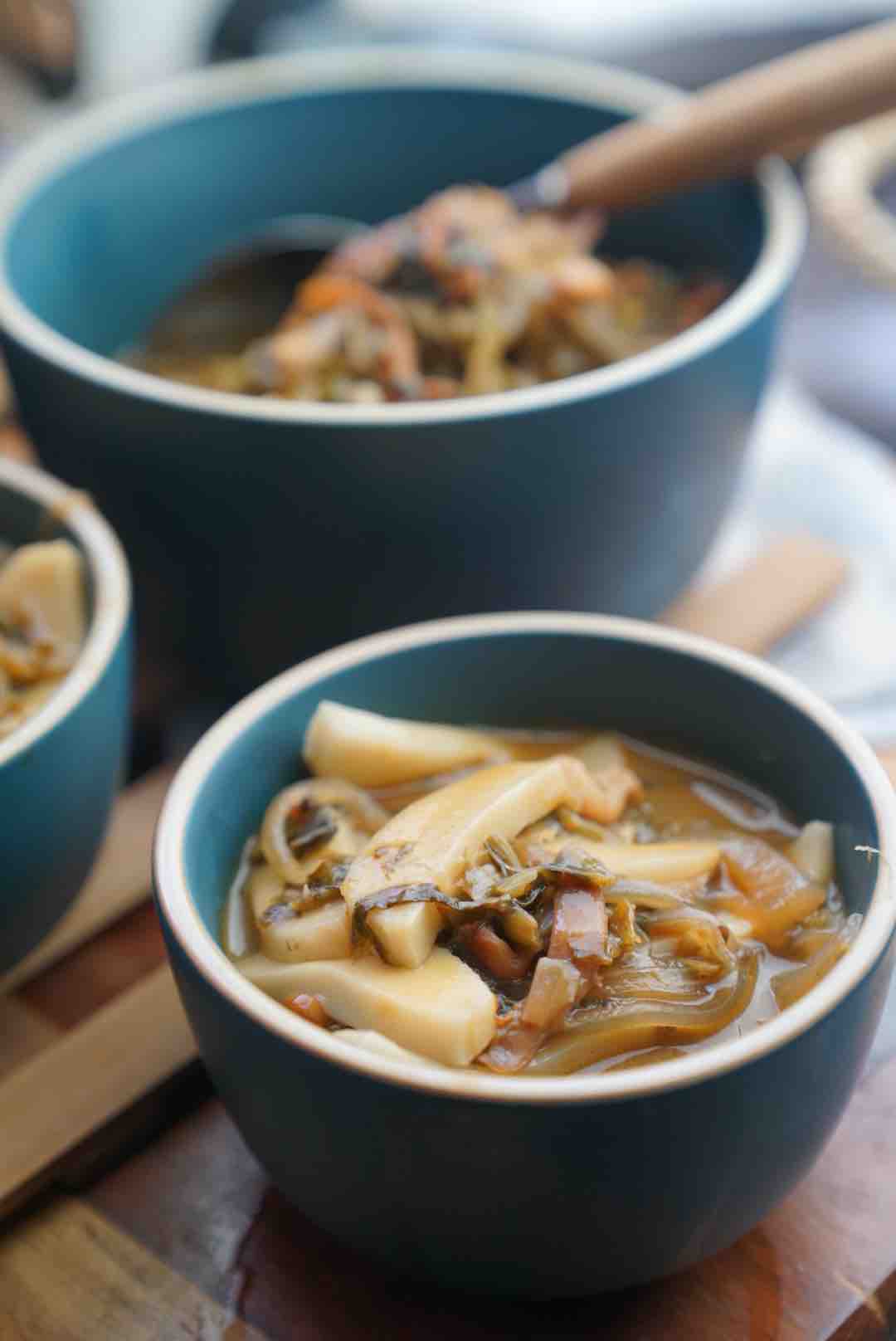 三鮮湯年糕的做法-咸鮮味燒菜譜