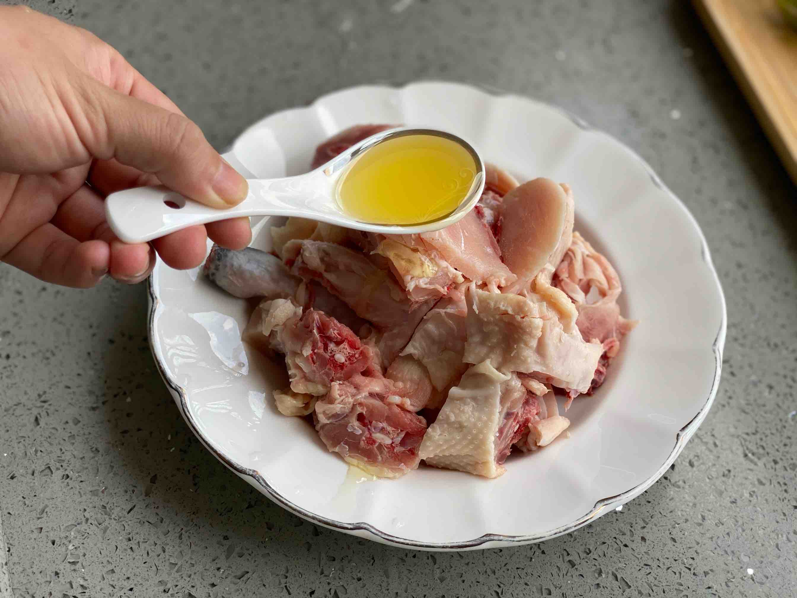 沙姜雞肉煲的做法-醬香味燒菜譜