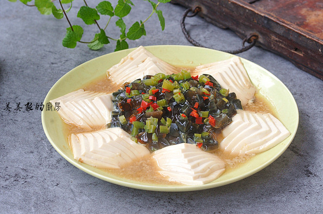 內脂豆腐蒸皮蛋的做法-家常味蒸菜譜