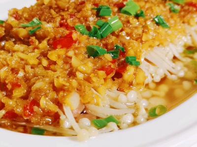 蒜蓉金針菇的做法-香辣味蒸菜譜