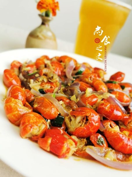啤酒小龍蝦尾的做法-咸鮮味炒菜譜