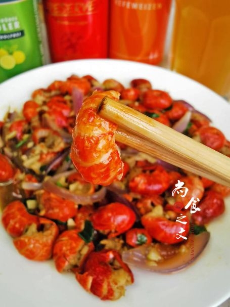 啤酒小龍蝦尾的做法-咸鮮味炒菜譜