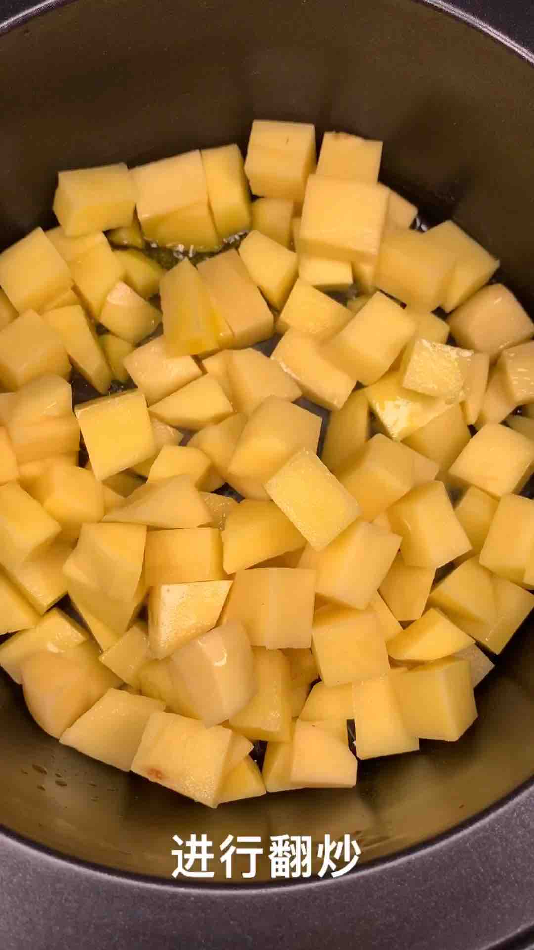 香辣土豆肥牛卷的做法-家常味燉菜譜