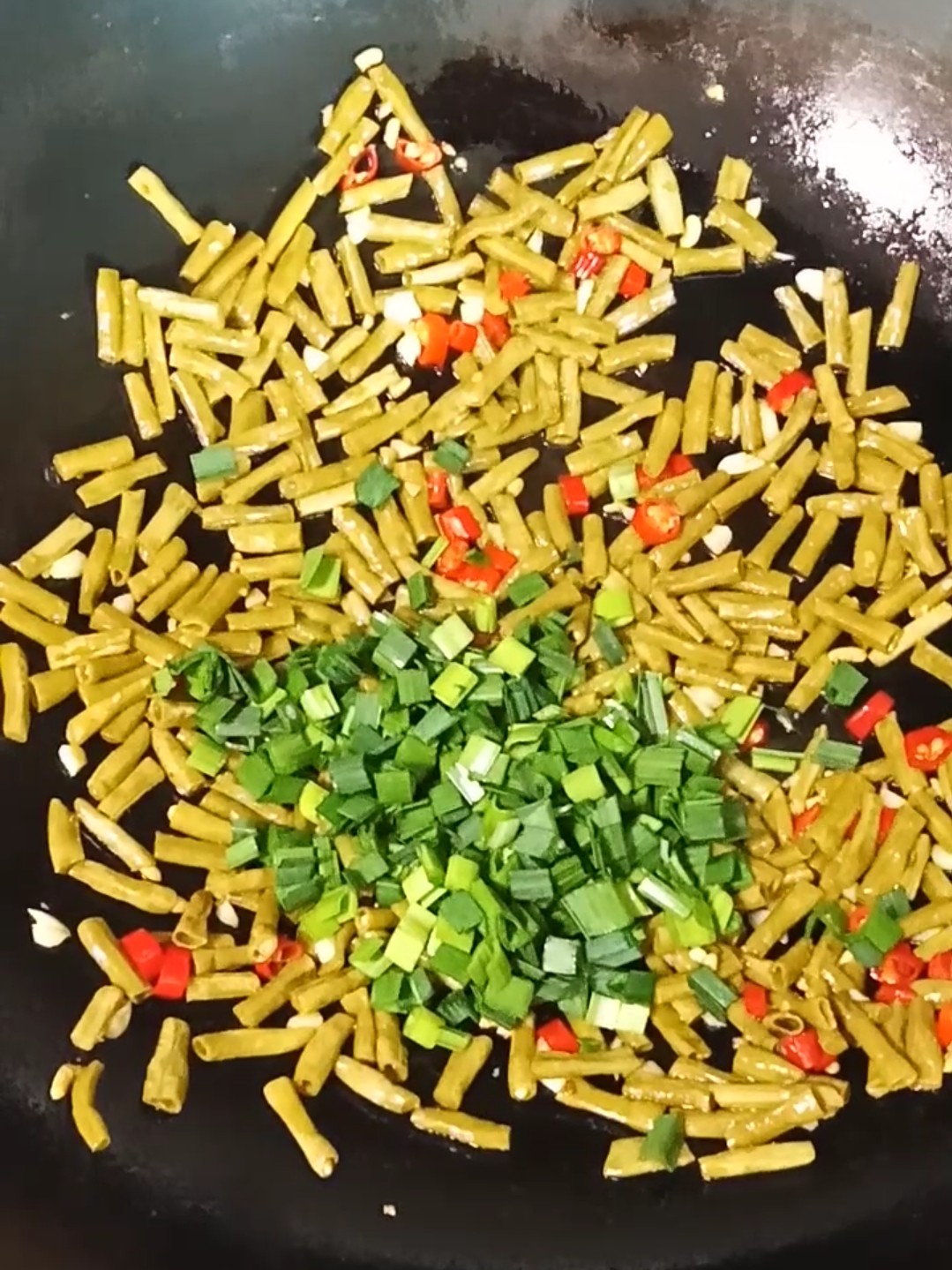 蒜香酸豆角的做法-酸辣味炒菜譜