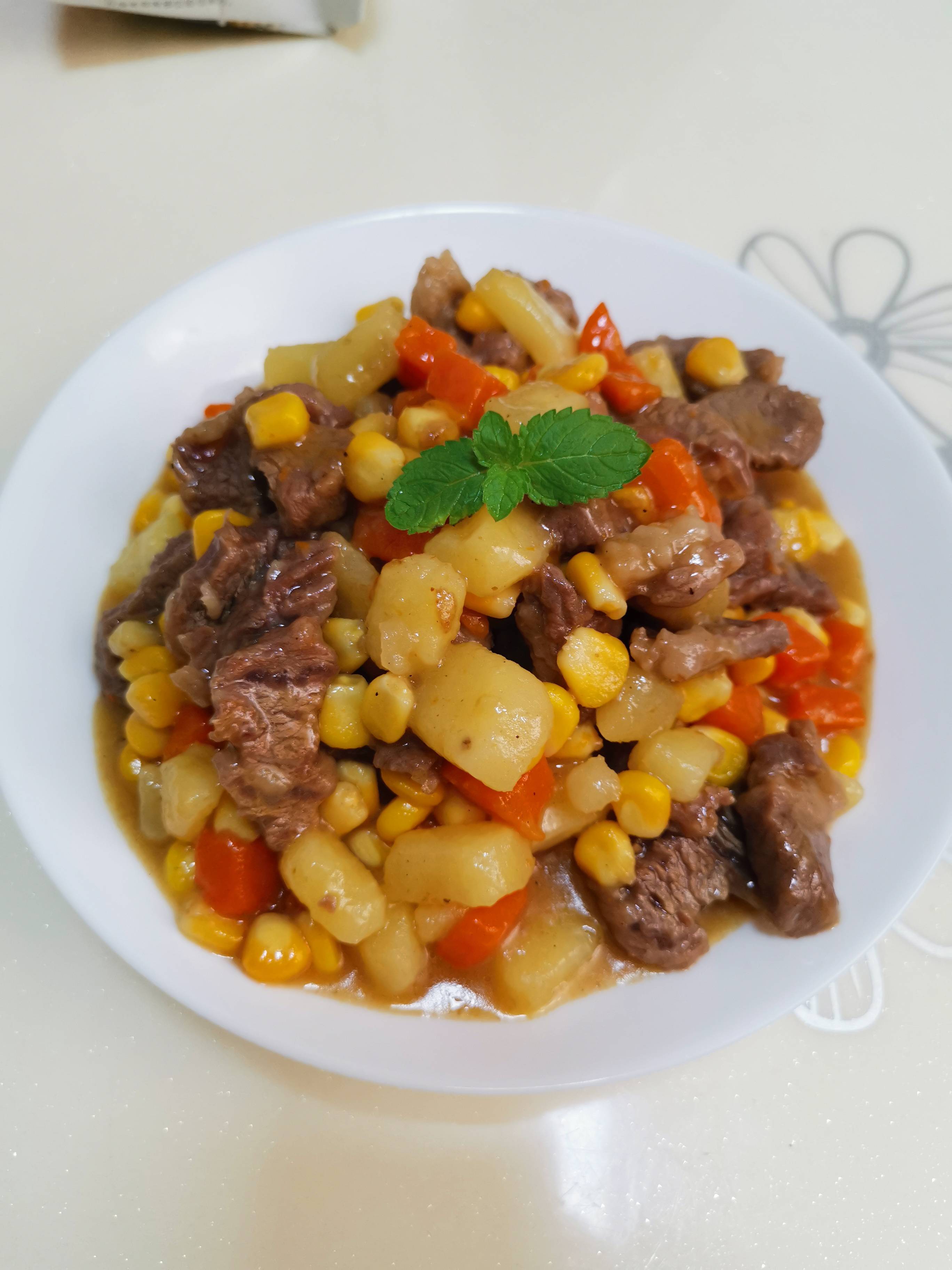 胡蘿卜土豆牛肉的做法-家常味炒菜譜