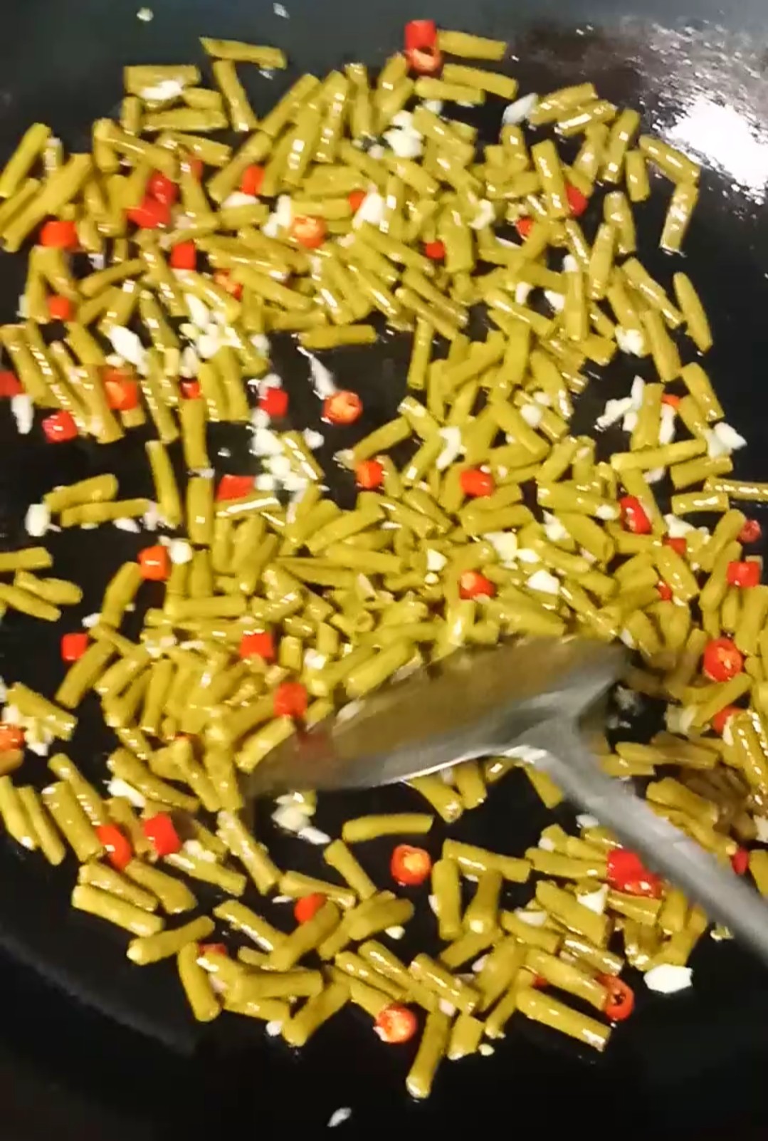 蒜香酸豆角的做法-酸辣味炒菜譜