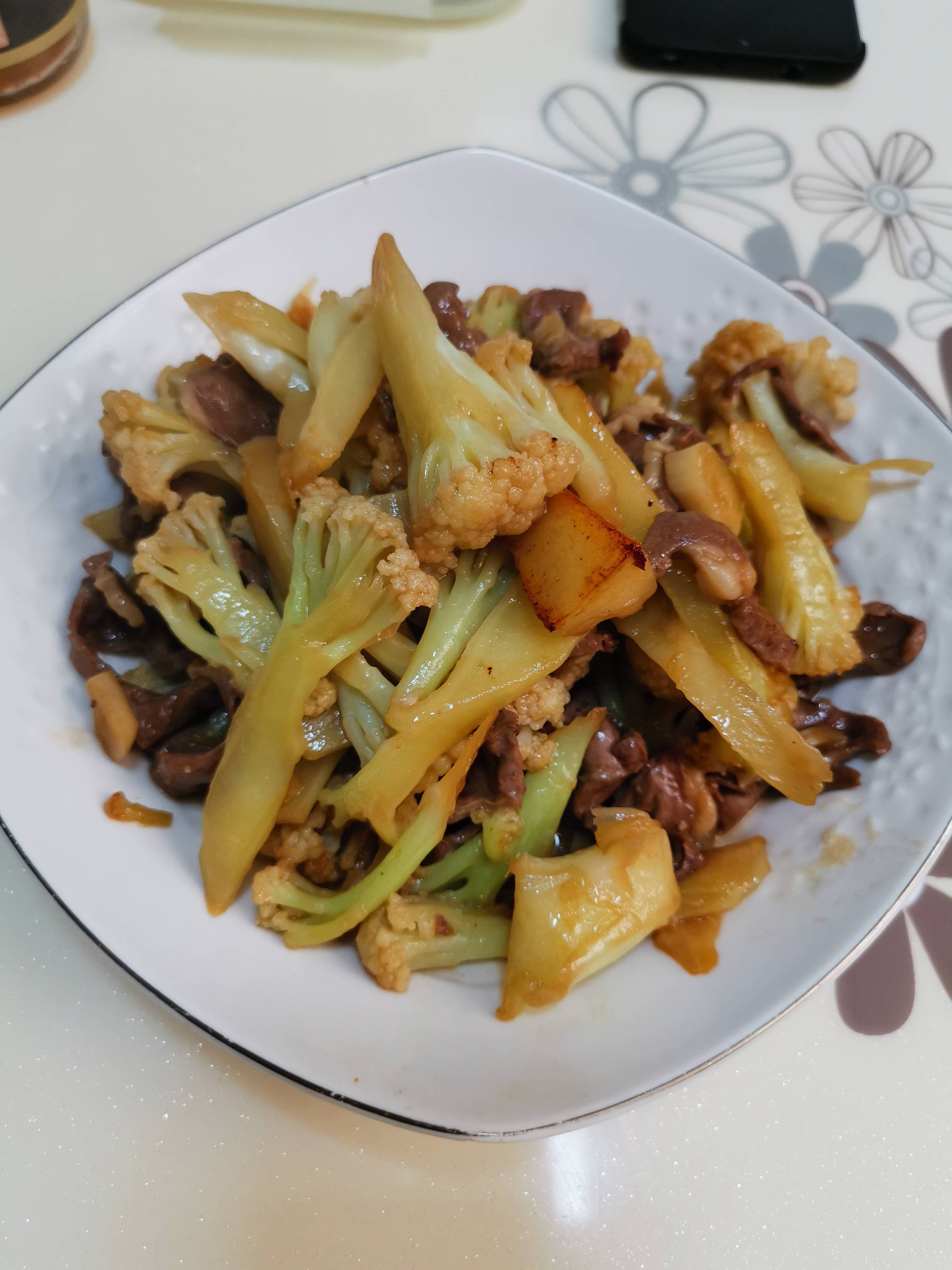 花菜炒豬心的做法-家常味炒菜譜