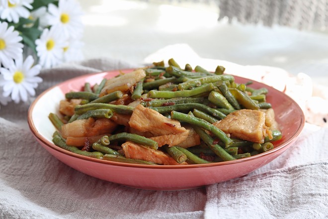 簡單又好吃的家常菜，豇豆炒肉的做法，看一眼就會的做法-家常味炒菜譜