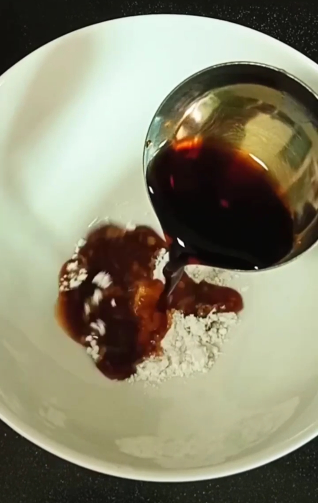 豆瓣醬炒花甲的做法-家常味炒菜譜