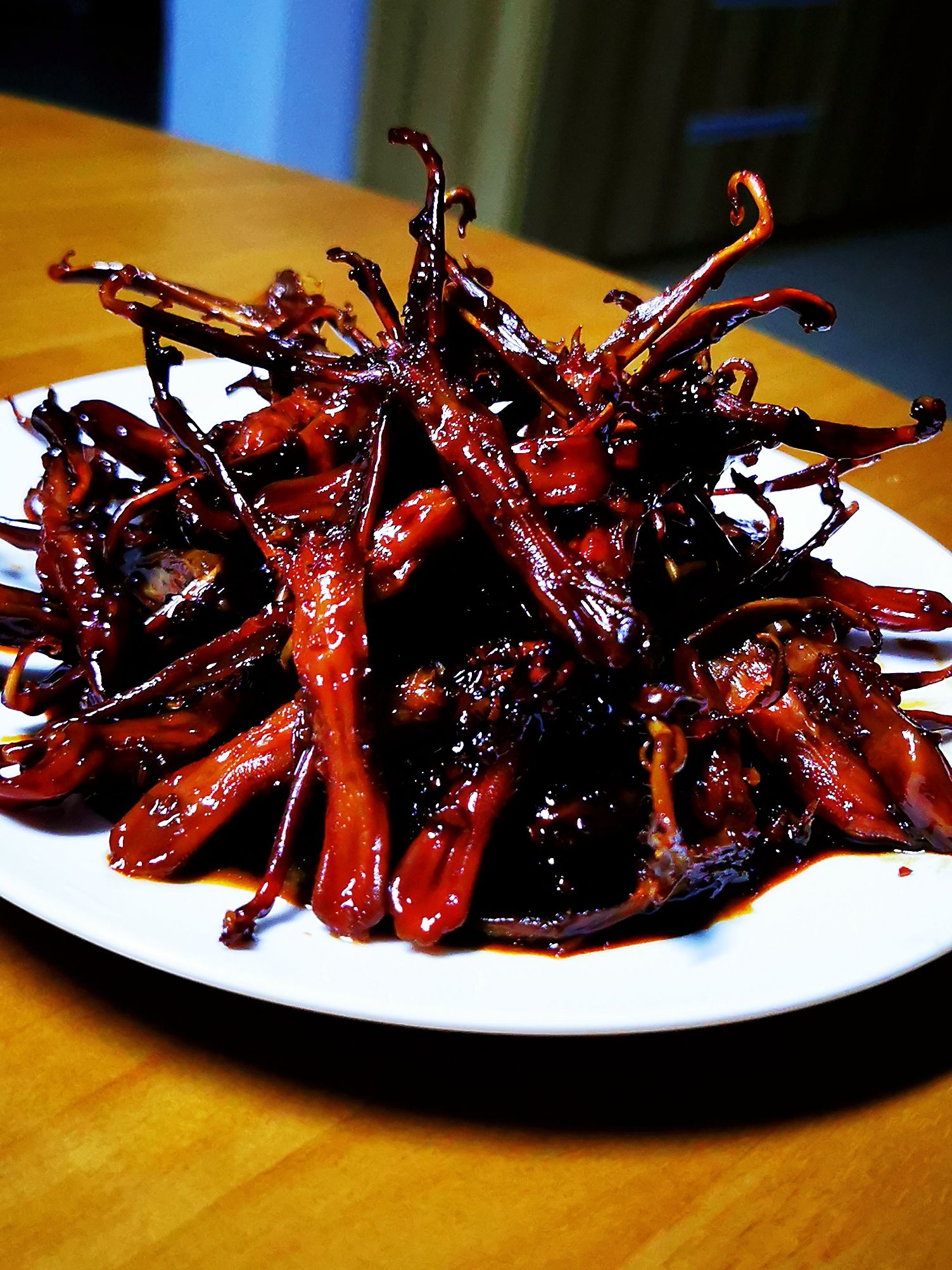 蒜香鴨舌的做法-香辣味燒菜譜