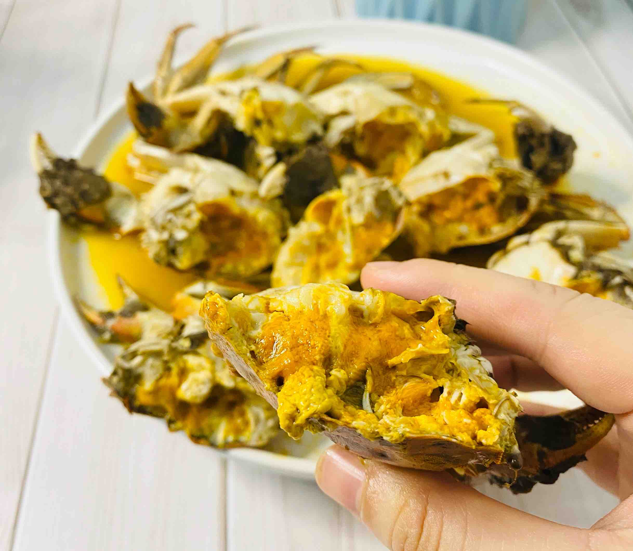 爆香??三分鐘焗肥蟹的做法-咸鮮味燒菜譜