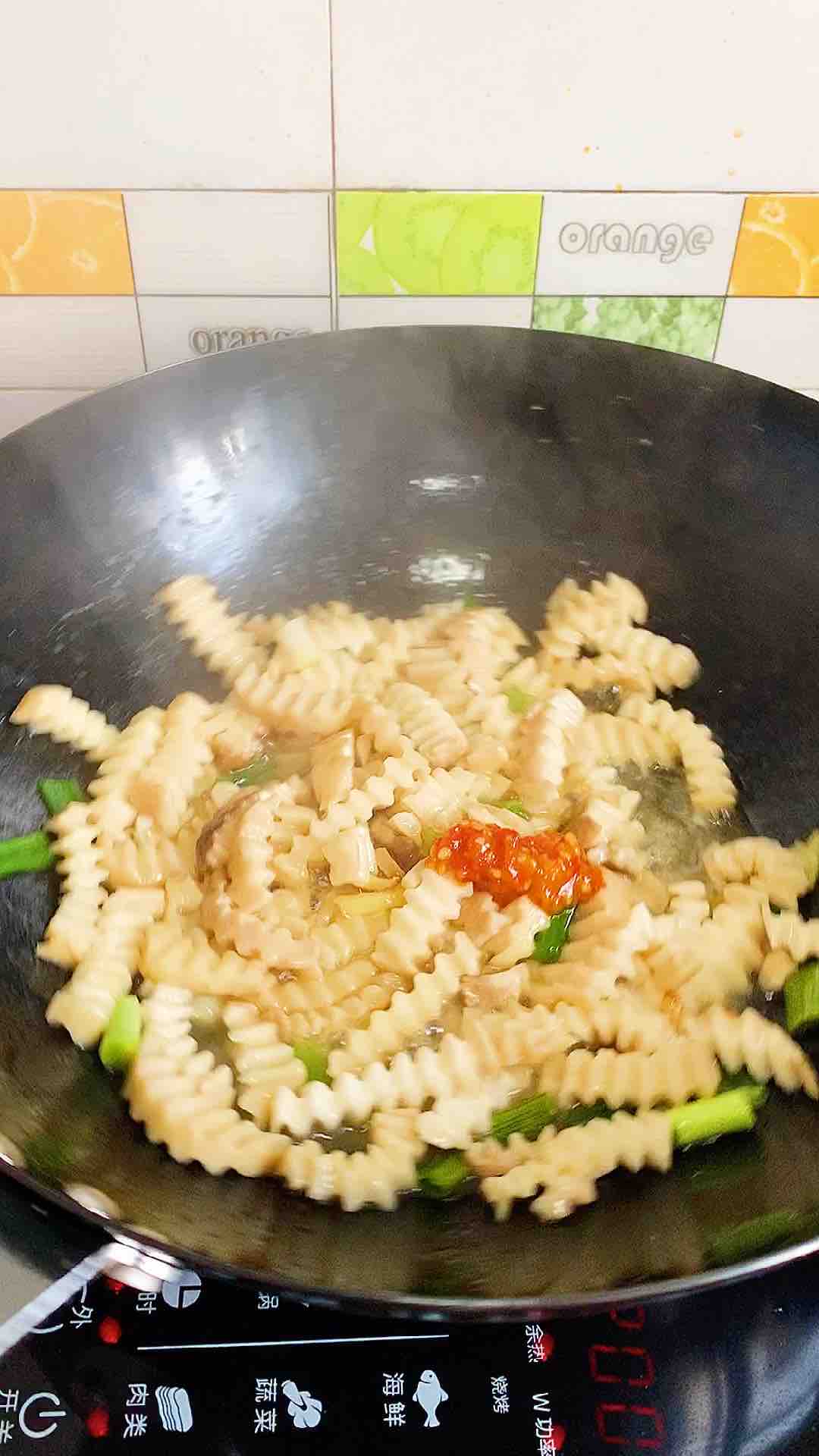 小炒雞腿菇的做法-家常味炒菜譜