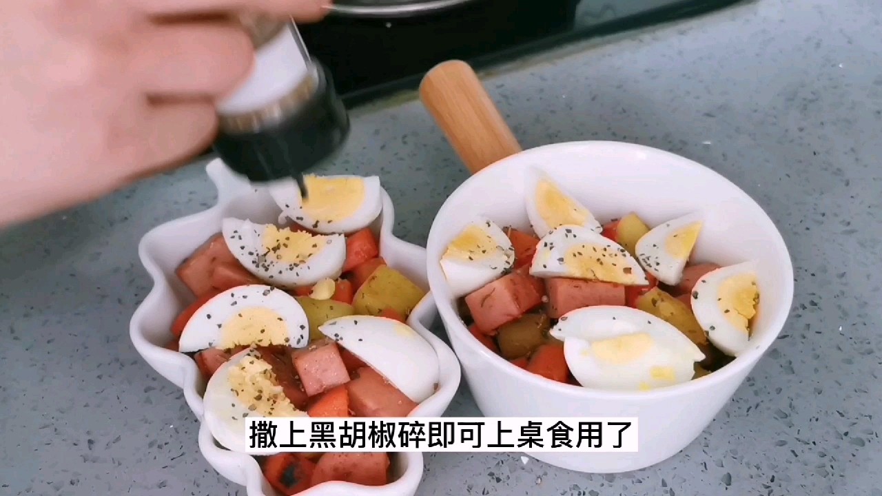 飽腹感極強的沙拉拼盤，蔬菜，雞蛋，肉應有盡有的做法-其它口味炒菜譜