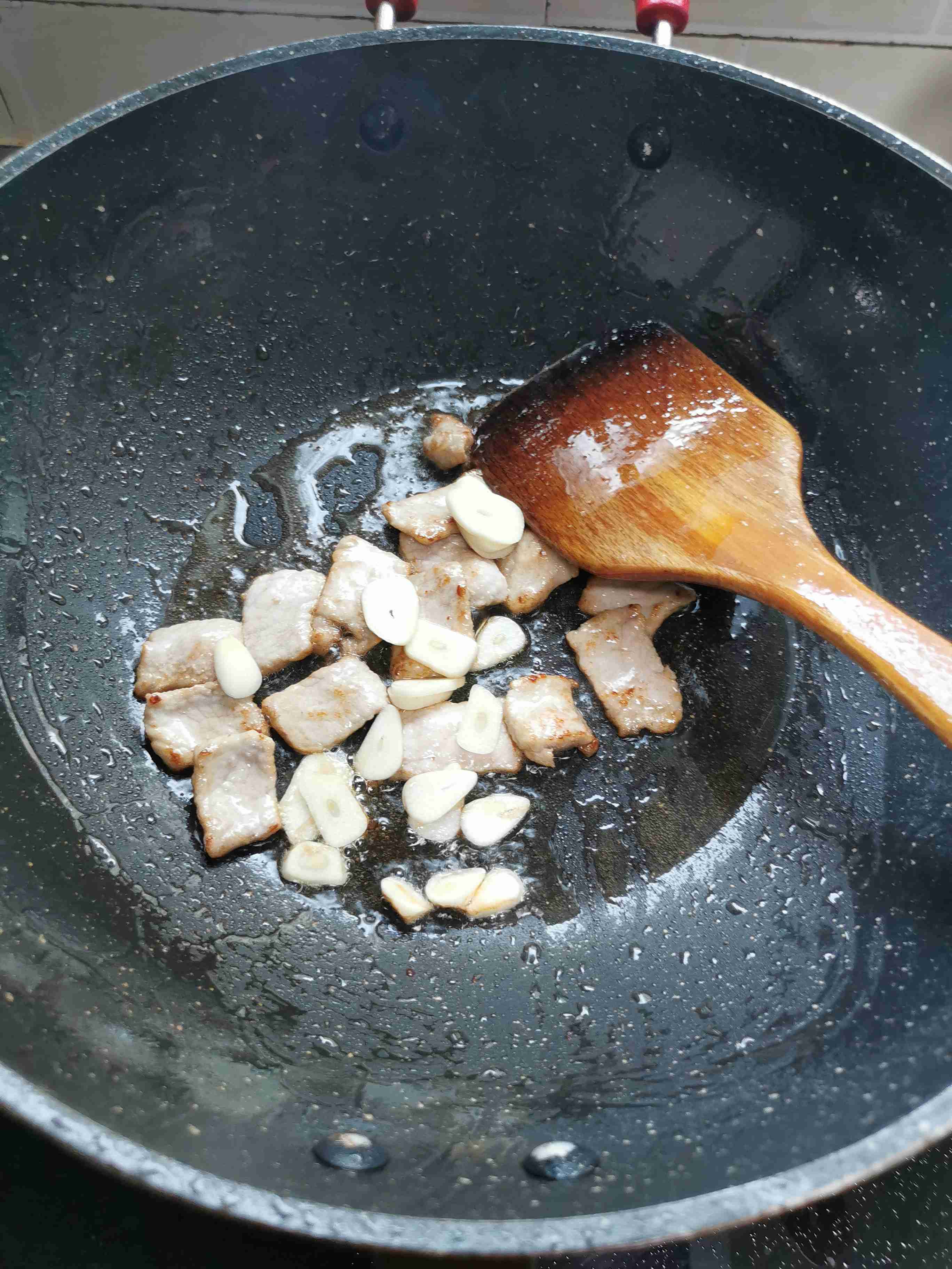 肉片炒西蘭花的做法-家常味炒菜譜