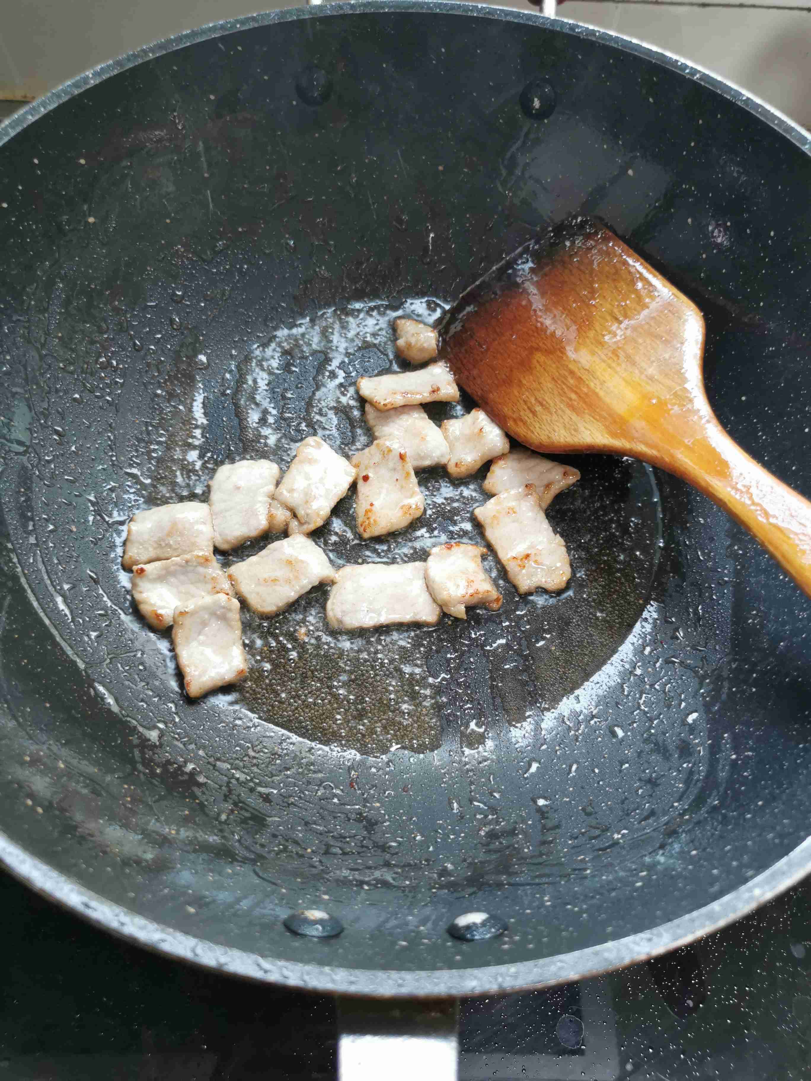 肉片炒西蘭花的做法-家常味炒菜譜