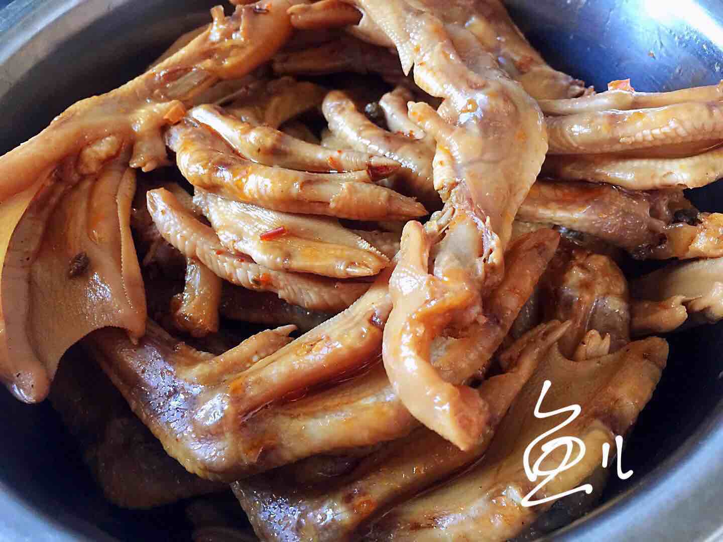 香辣鹵鴨掌的做法-香辣味煮菜譜