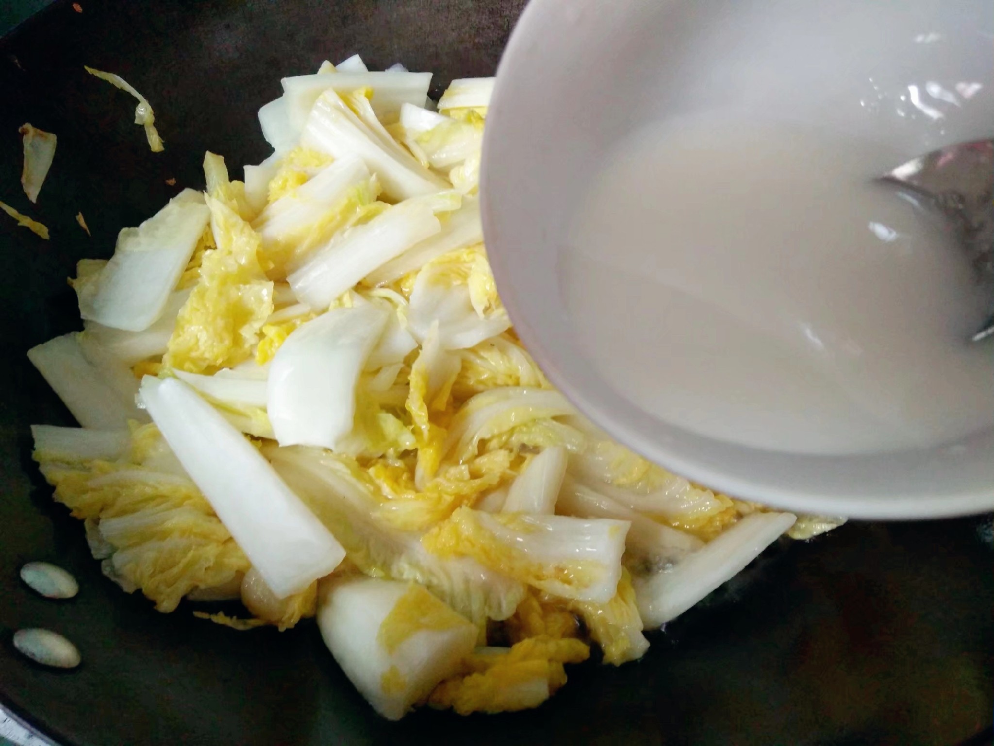 酸辣大白菜的做法-酸辣味炒菜譜