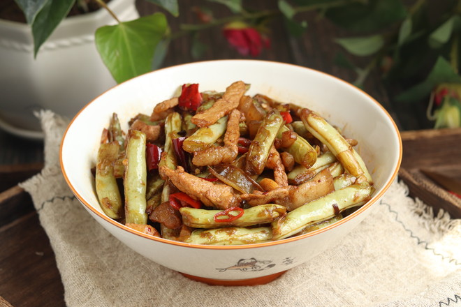 干煸四季豆?fàn)F肉的做法-家常味炒菜譜
