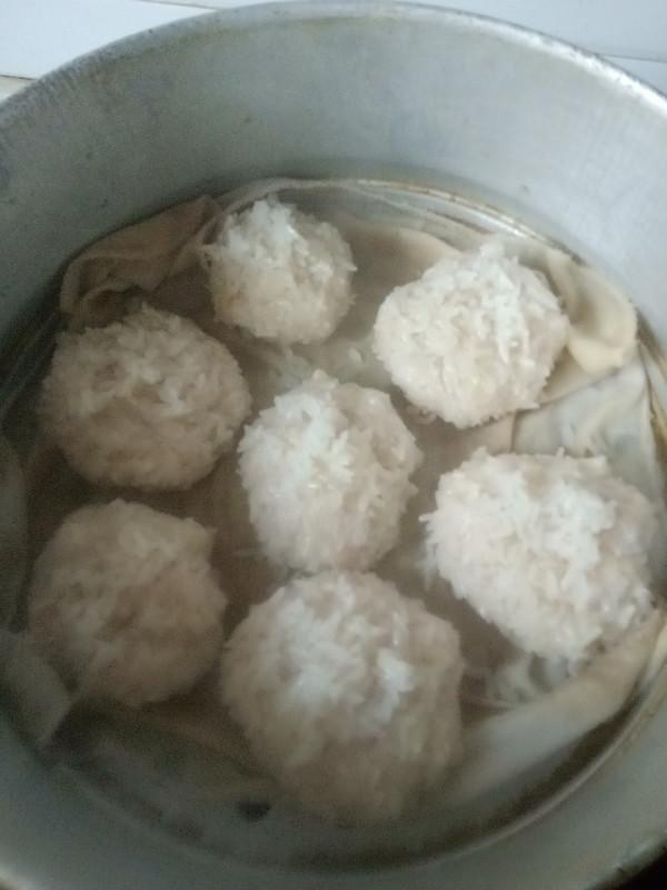 蒸葫蘆糯米丸子的做法-咸鮮味蒸菜譜
