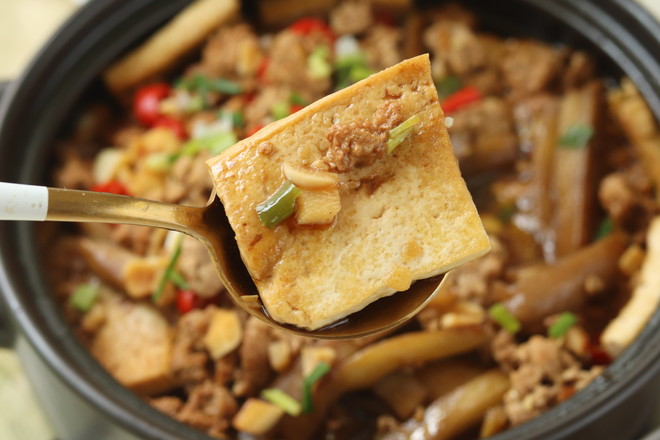 豆腐肉沫茄子煲的做法-家常味煮菜譜